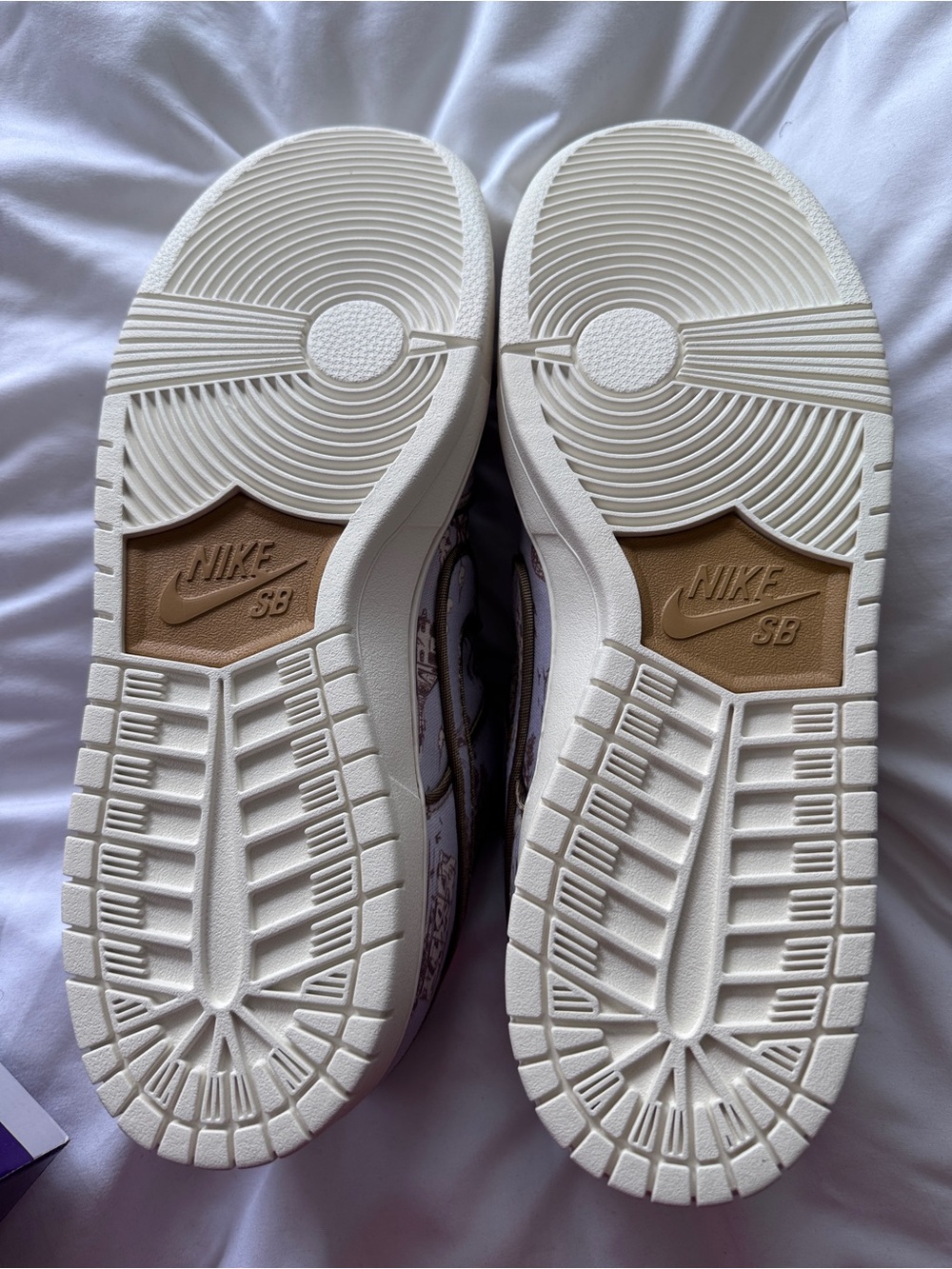 Nike Purple and White SB Skate Shoe Box - Picture 5 of 14